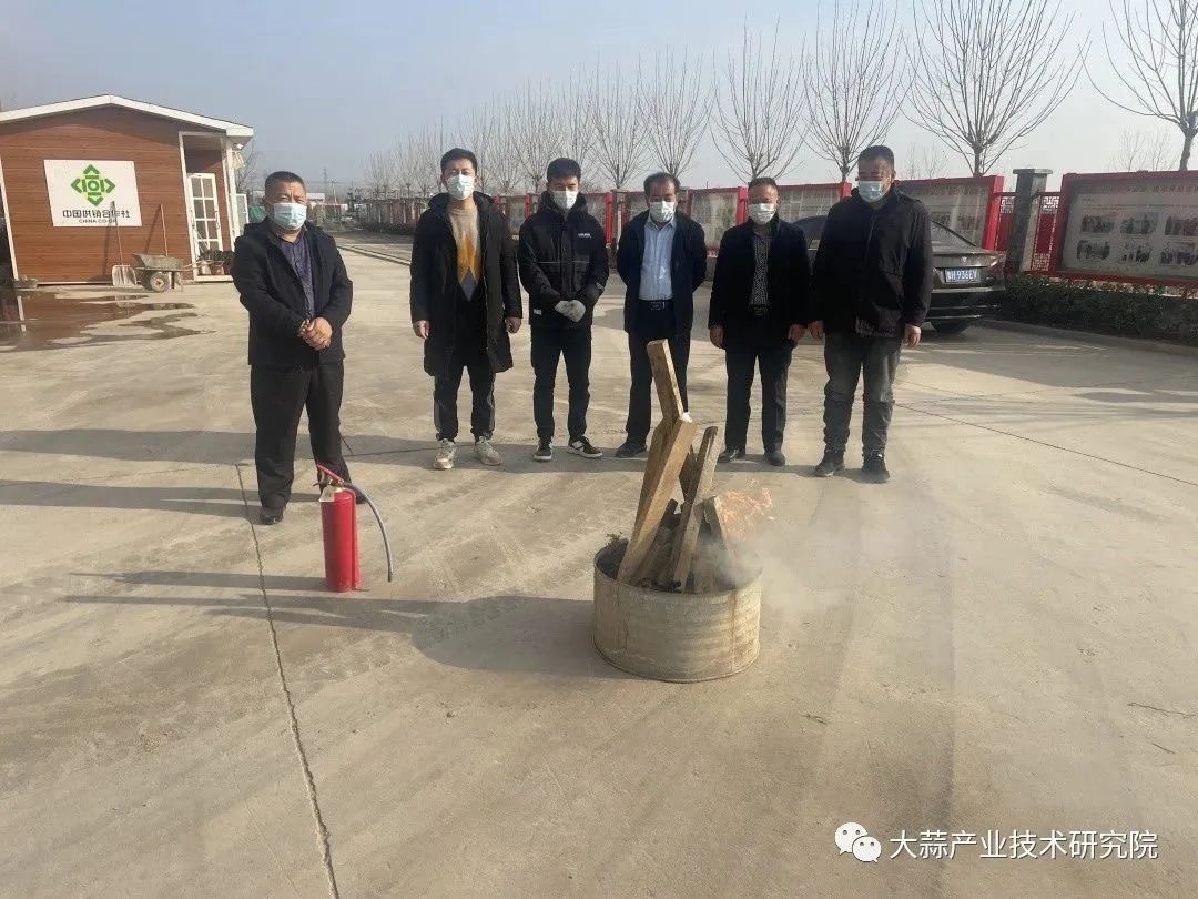 消除火災隱患，筑牢安全防線--我院開展冬季消防應急演練活動